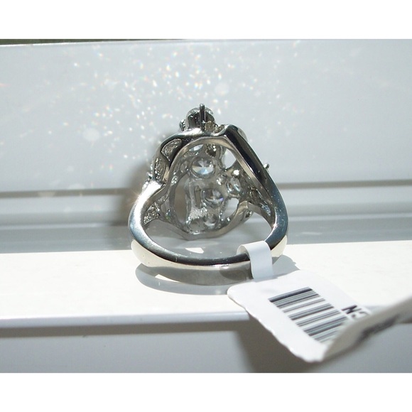 STAINLESS STEEL AAA Grade CZ Cluster Cocktail Ring - Picture 8 of 10